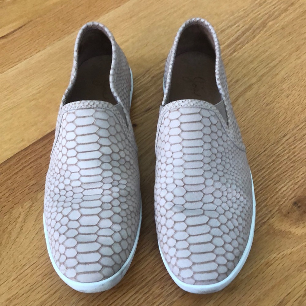 Awesome Joie Sneakers
